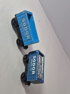 Thomas Train Wooden Railway 3 & 4 Sodor Scrap Cars Vintage BA(T) L 2000